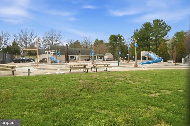 10025 MAPLE LEAF DR, Gaithersburg, MD 20886