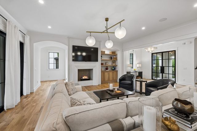 328 Kelly Glenn Ct, Brentwood, TN 37027