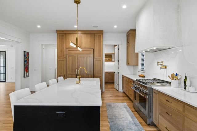 328 Kelly Glenn Ct, Brentwood, TN 37027