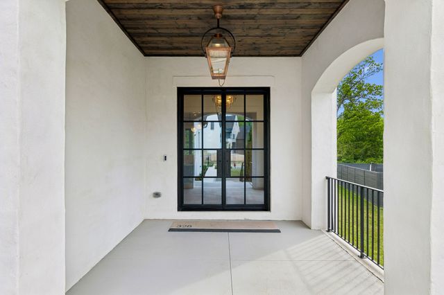 328 Kelly Glenn Ct, Brentwood, TN 37027