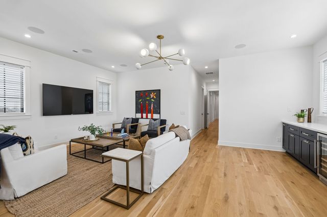 328 Kelly Glenn Ct, Brentwood, TN 37027