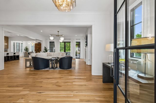 328 Kelly Glenn Ct, Brentwood, TN 37027