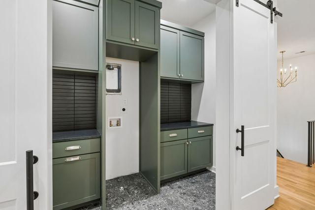 328 Kelly Glenn Ct, Brentwood, TN 37027