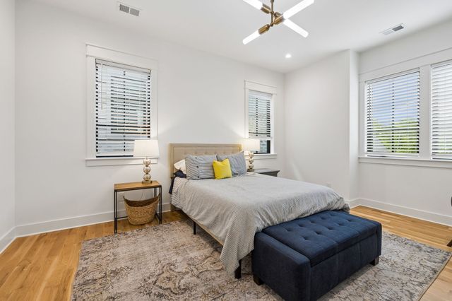 328 Kelly Glenn Ct, Brentwood, TN 37027