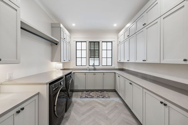 328 Kelly Glenn Ct, Brentwood, TN 37027