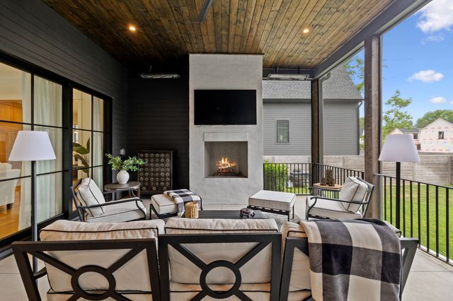 328 Kelly Glenn Ct, Brentwood, TN 37027