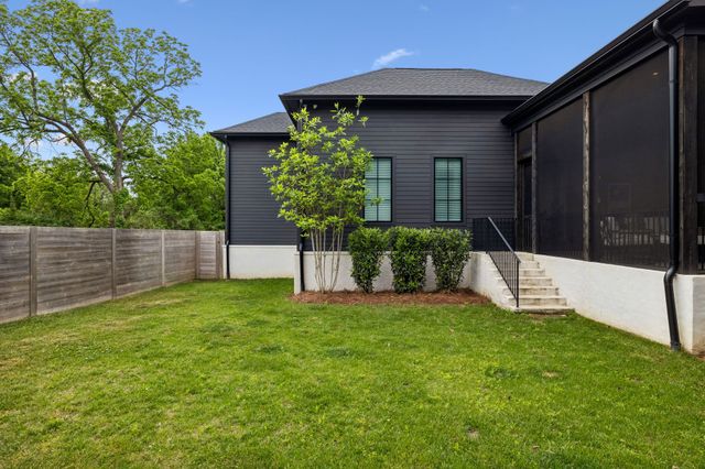 328 Kelly Glenn Ct, Brentwood, TN 37027