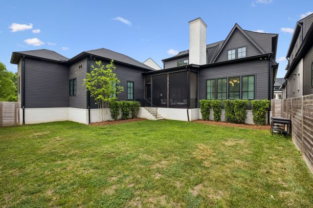 328 Kelly Glenn Ct, Brentwood, TN 37027