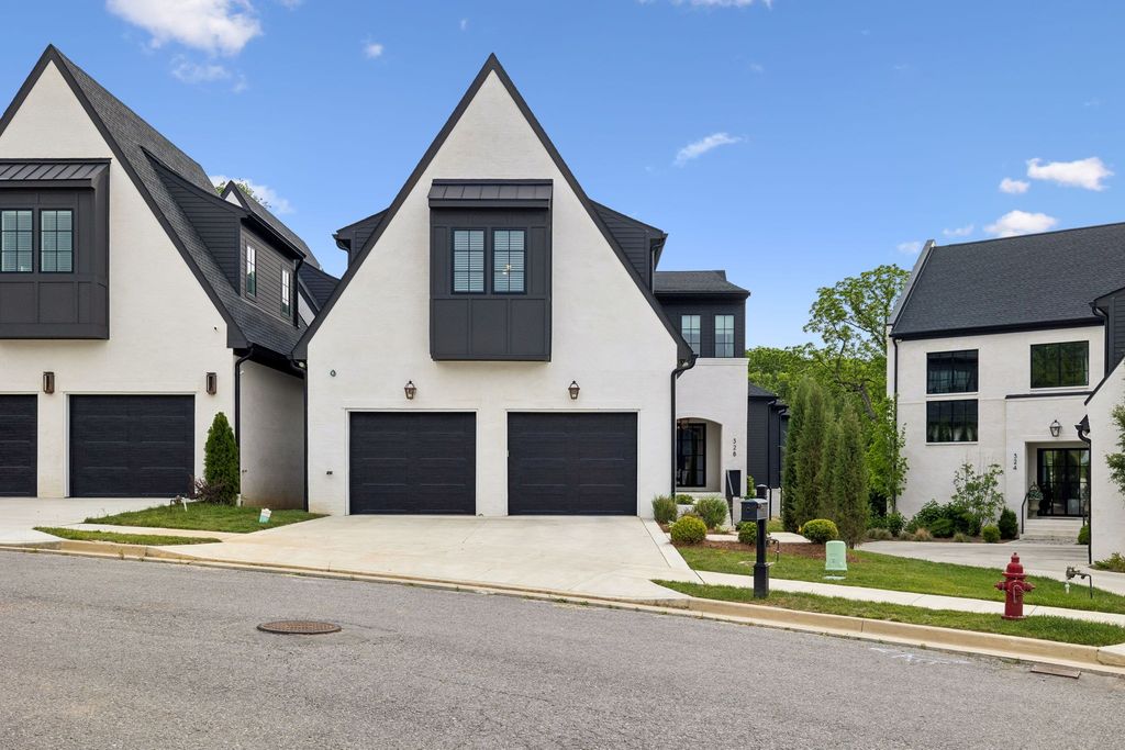 328 Kelly Glenn Ct, Brentwood, TN 37027