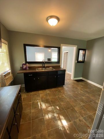 406 River Drive, Gaffney, SC 29340