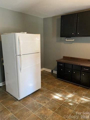 406 River Drive, Gaffney, SC 29340