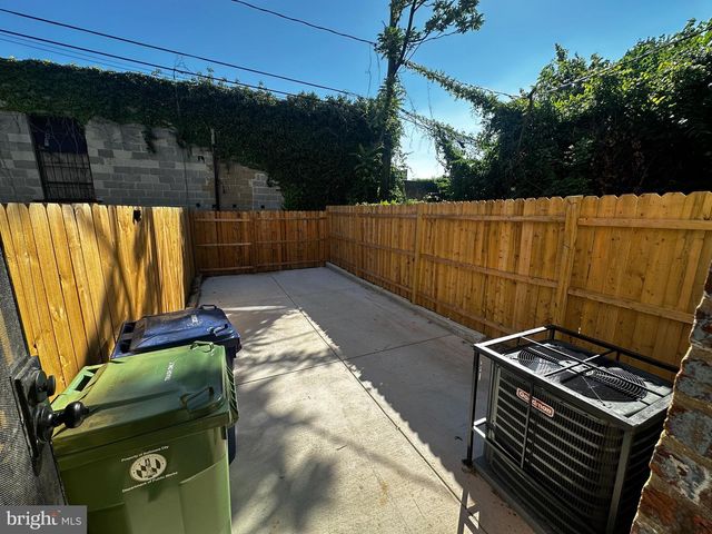 2625 FRANCIS ST, Baltimore, MD 21217