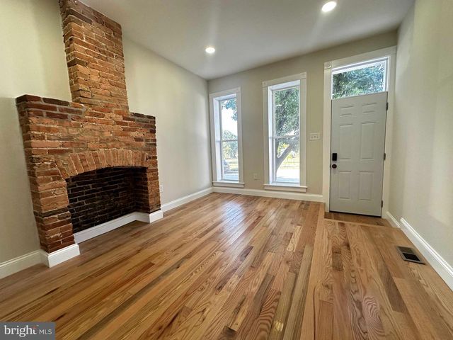 2625 FRANCIS ST, Baltimore, MD 21217