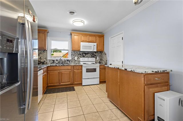 115 Virginia DR, Newport News, VA 23602