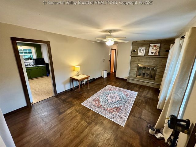 3028 Frame Road, Elkview, WV 25071