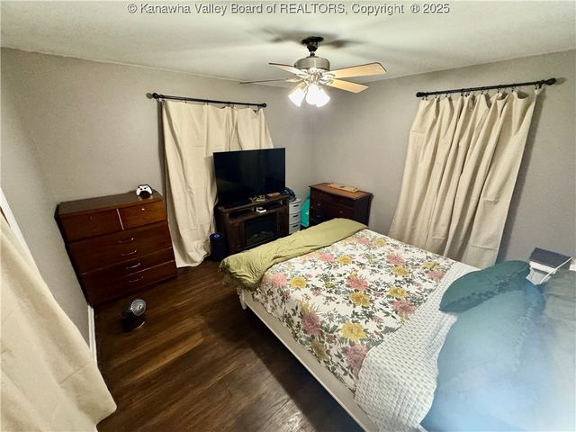 3028 Frame Road, Elkview, WV 25071