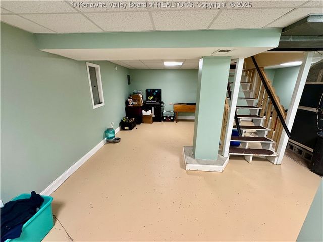 3028 Frame Road, Elkview, WV 25071