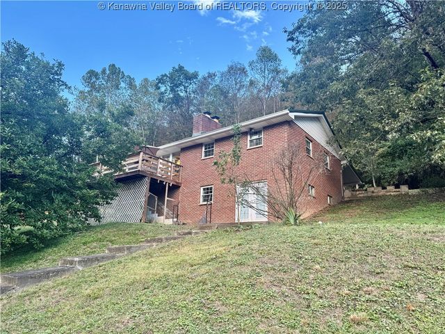 3028 Frame Road, Elkview, WV 25071