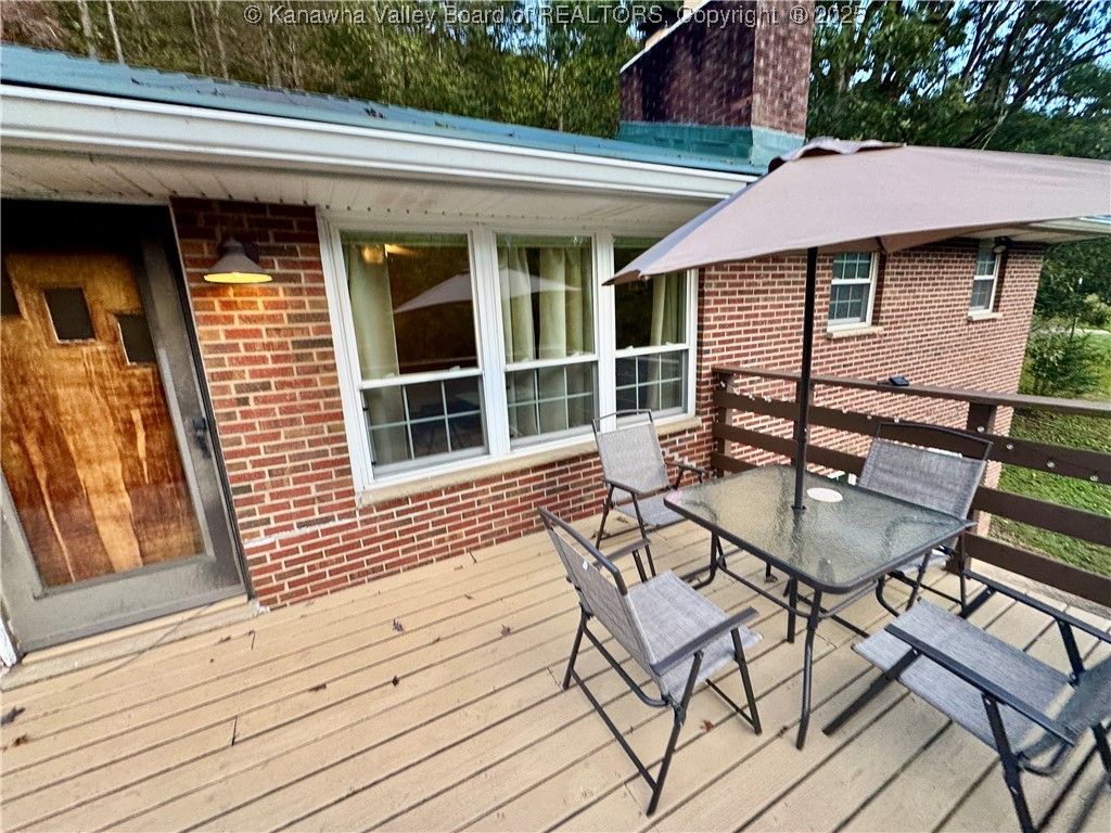 3028 Frame Road, Elkview, WV 25071