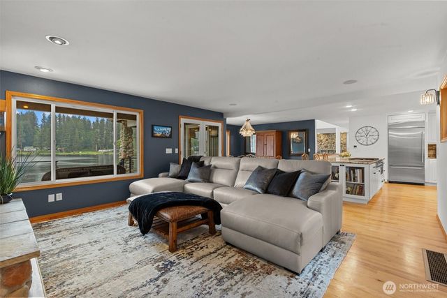 5627 W Flowing Lake Road, Snohomish, WA 98290
