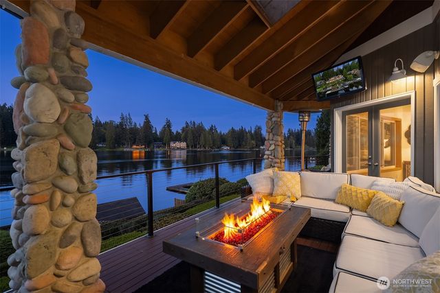 5627 W Flowing Lake Road, Snohomish, WA 98290