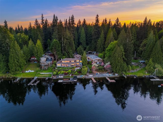 5627 W Flowing Lake Road, Snohomish, WA 98290