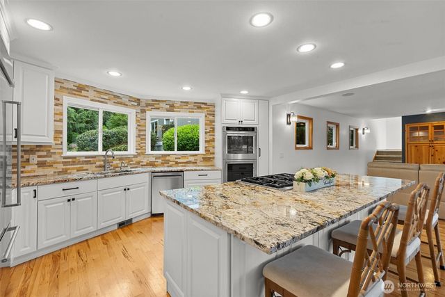 5627 W Flowing Lake Road, Snohomish, WA 98290