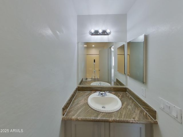 10625 W MONTE VISTA Road, Avondale, AZ 85392