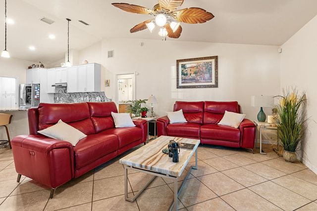 1360 Lake Josephine Drive, Out Of Area, FL 33875