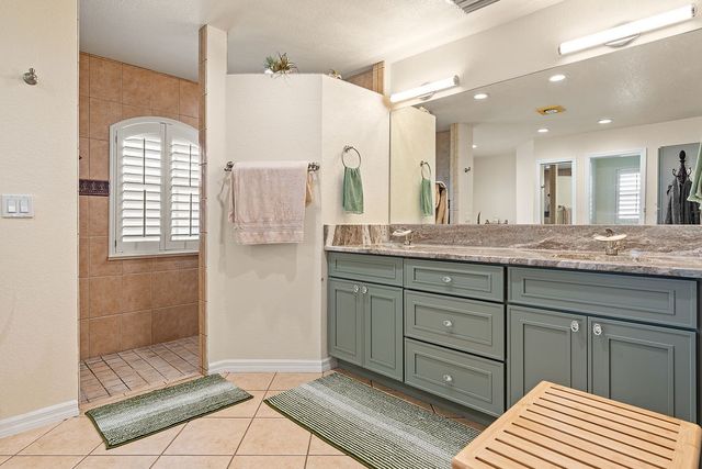 1360 Lake Josephine Drive, Out Of Area, FL 33875