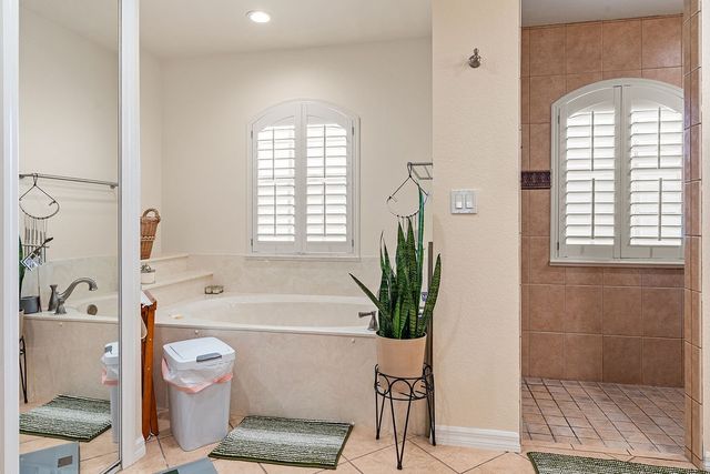 1360 Lake Josephine Drive, Out Of Area, FL 33875