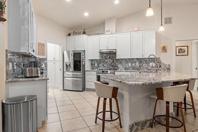 1360 Lake Josephine Drive, Out Of Area, FL 33875