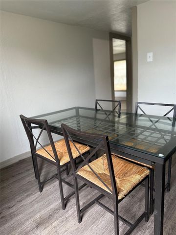 64 Neyland Street, Houston, TX 77022