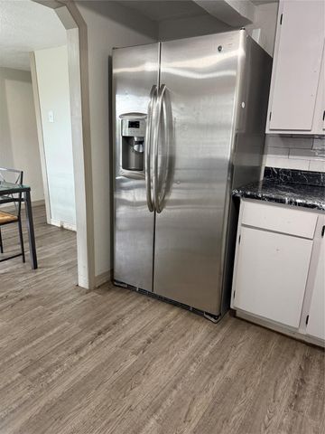 64 Neyland Street, Houston, TX 77022