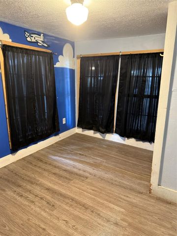 64 Neyland Street, Houston, TX 77022