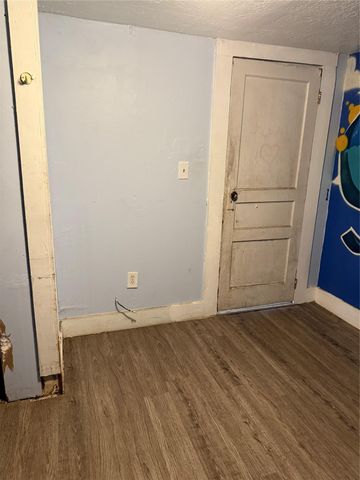 64 Neyland Street, Houston, TX 77022