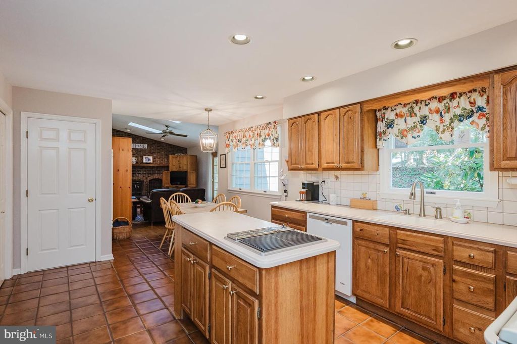 26 CONSTANTINE DR, Phoenix, MD 21131