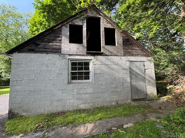 74 S Airmont Road, Suffern, NY 10901