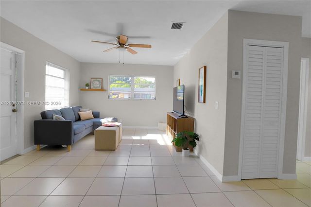 1225 NE 136th Ter 1225, North Miami, FL 33161