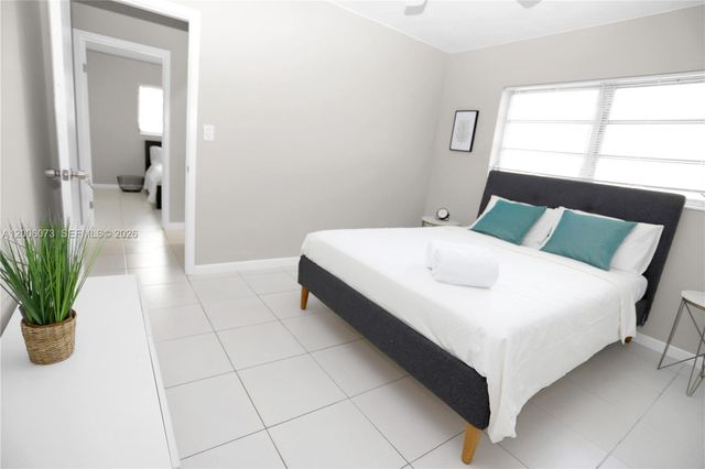 1225 NE 136th Ter 1225, North Miami, FL 33161