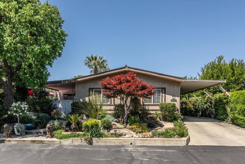 Image 1 of property listing at 8701 Highway 41 # 44, Fresno, CA 93720