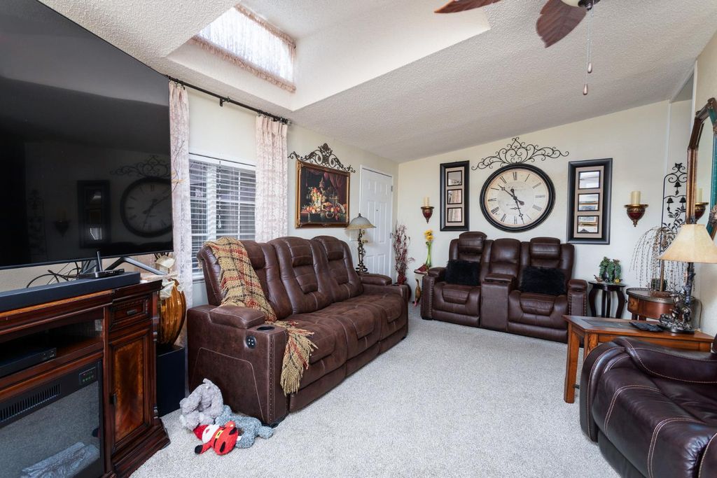 Image 10 of property listing at 8701 Highway 41 # 44, Fresno, CA 93720