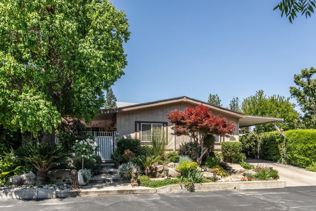 Image 2 of property listing at 8701 Highway 41 # 44, Fresno, CA 93720