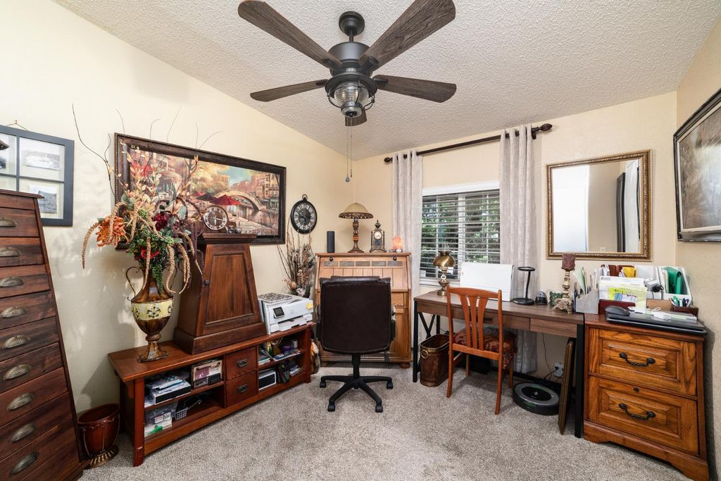 Image 22 of property listing at 8701 Highway 41 # 44, Fresno, CA 93720