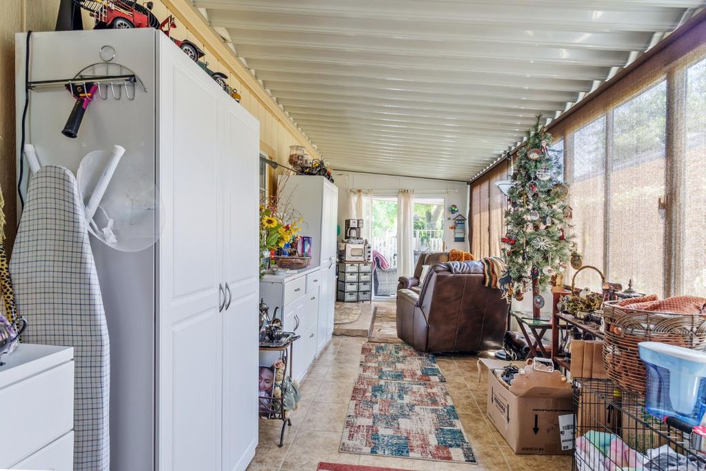 Image 36 of property listing at 8701 Highway 41 # 44, Fresno, CA 93720