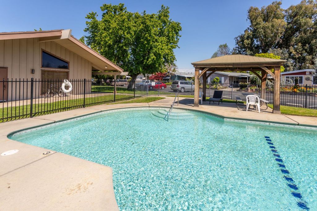 Image 59 of property listing at 8701 Highway 41 # 44, Fresno, CA 93720