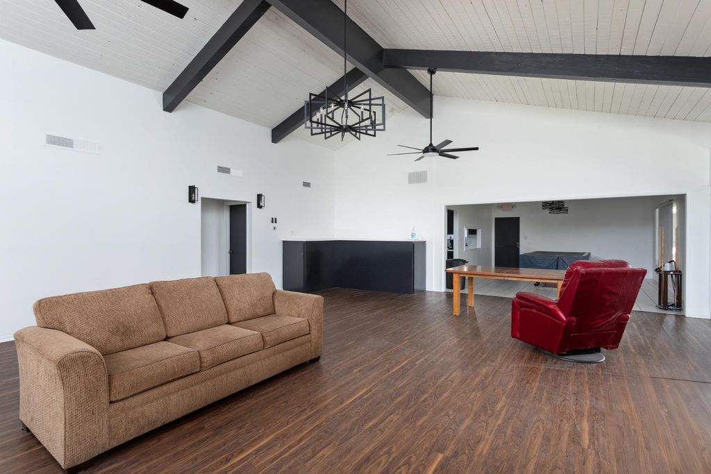 Image 62 of property listing at 8701 Highway 41 # 44, Fresno, CA 93720