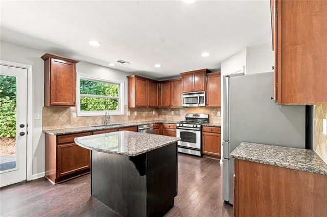 5335 Redfield Way, Cumming, GA 30028