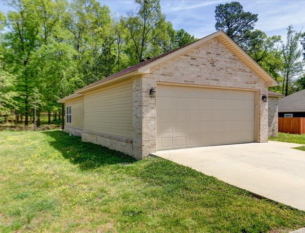 228 Fox Chase Circle, Hot Springs, AR 71913