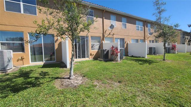 5483 PARADISE CAY CIRCLE, Kissimmee, FL 34746